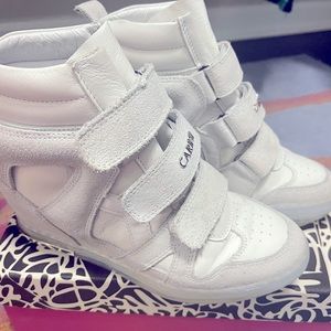 Platform white sneakers new size 37 (us 7)